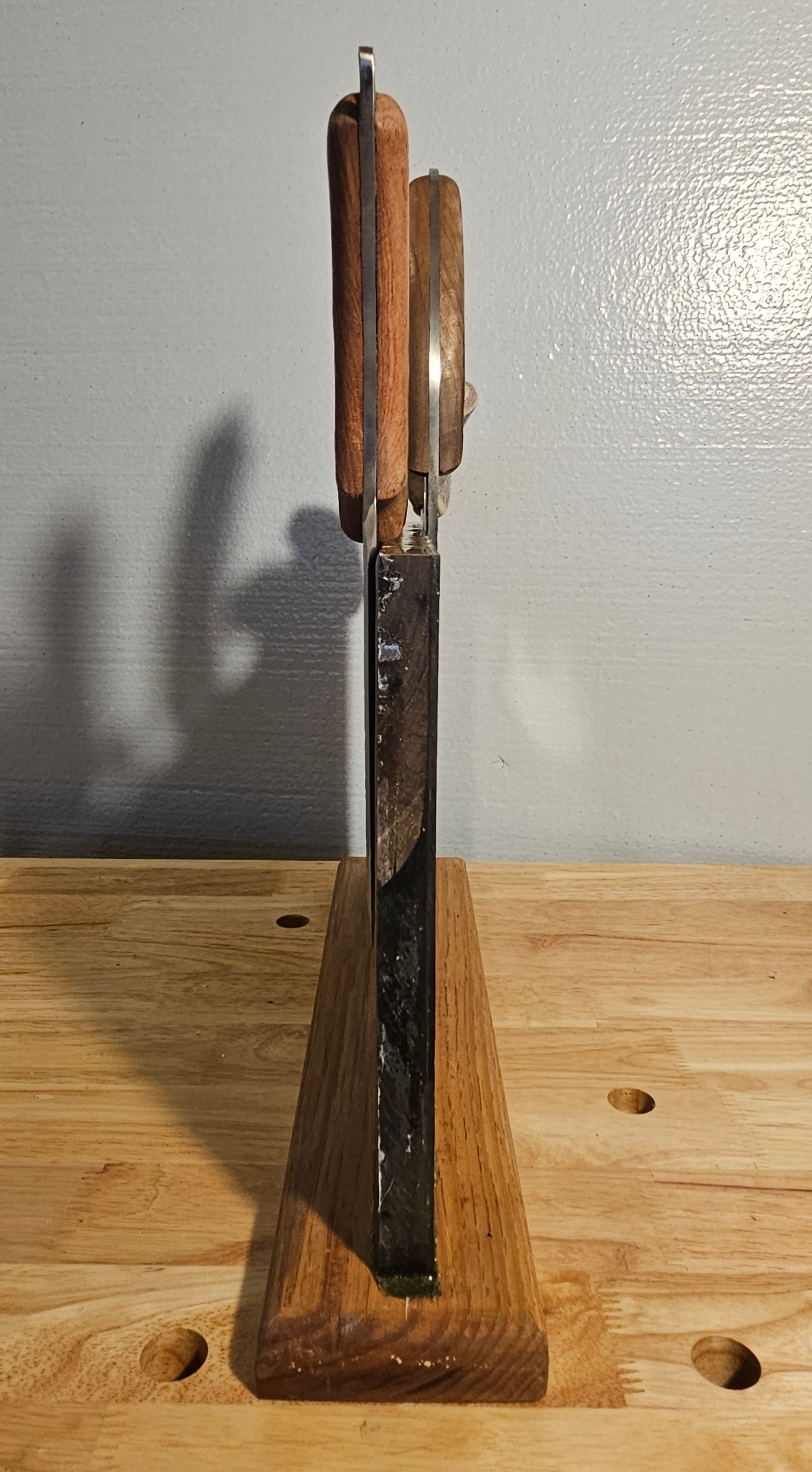 Countertop Magnetic Knife Block